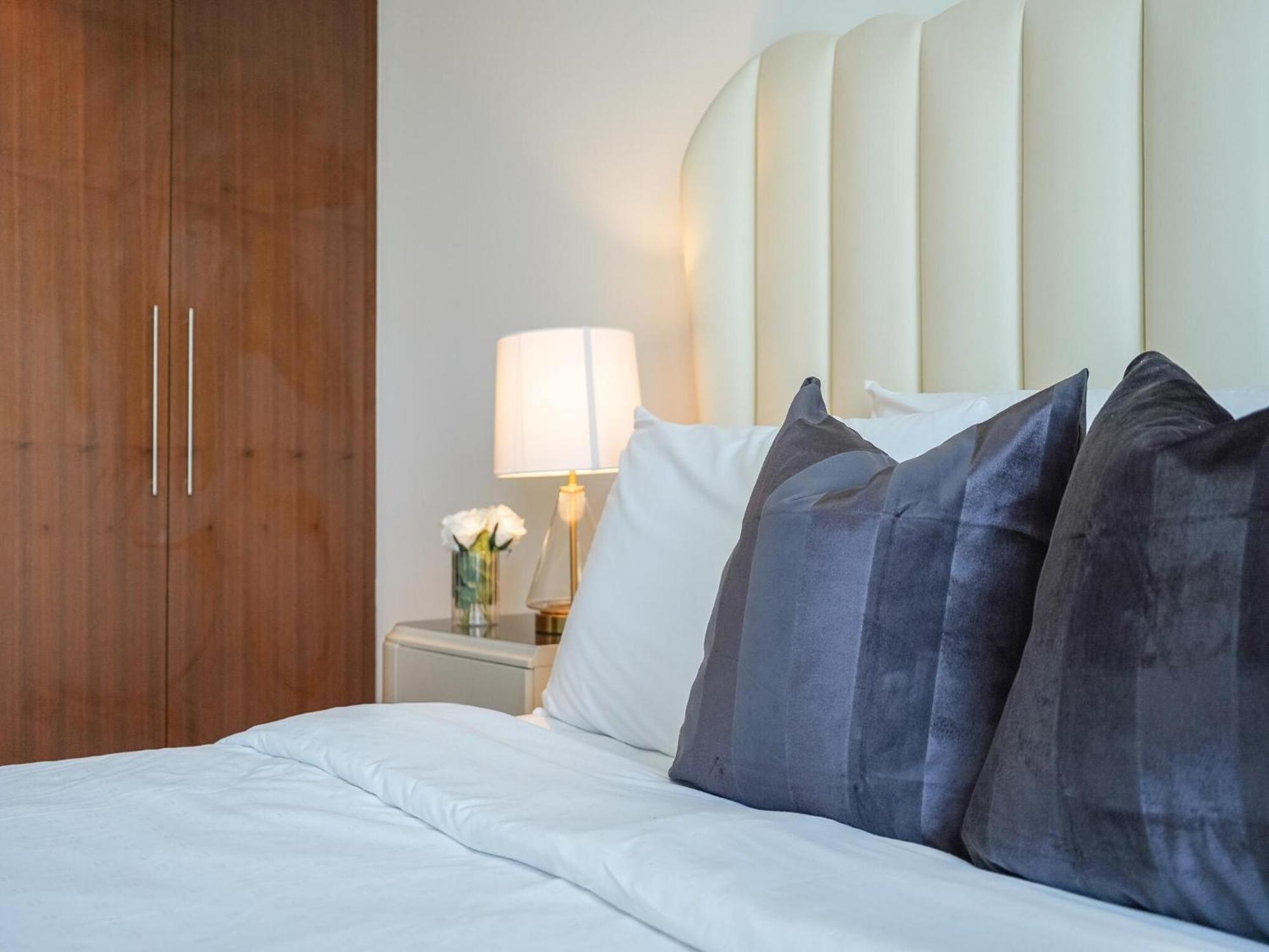 Luxurious Stylish Apartments Across Dubai Mall Burj Khalifa City Views 외부 사진
