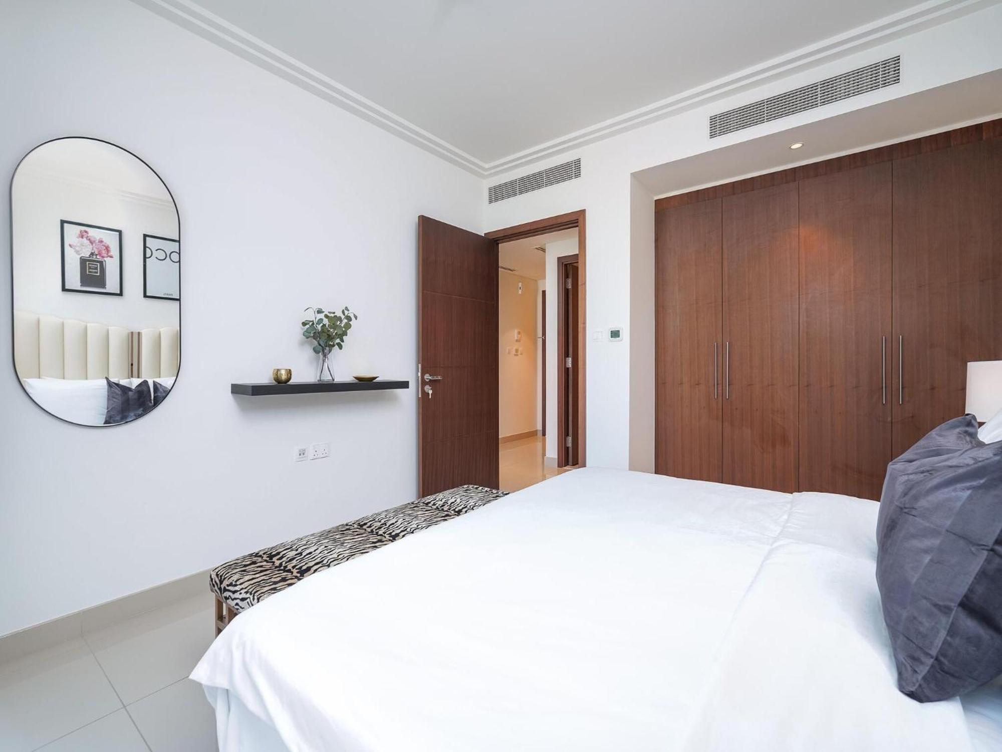 Luxurious Stylish Apartments Across Dubai Mall Burj Khalifa City Views 외부 사진